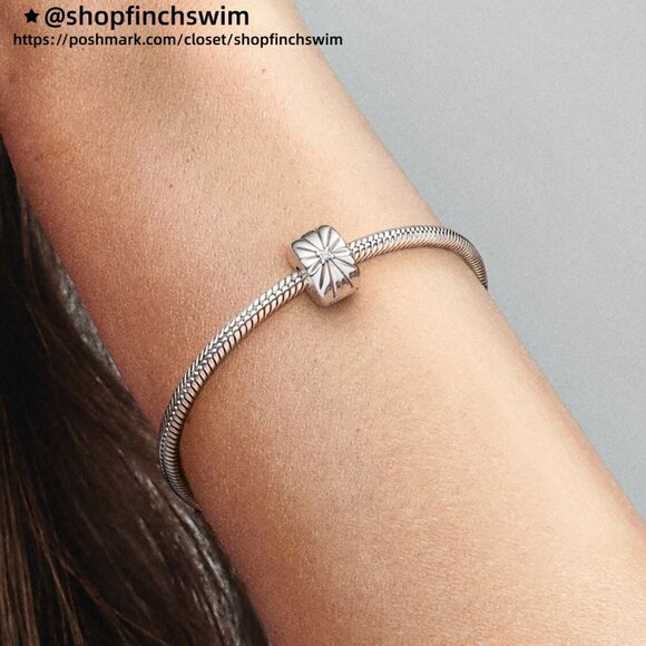 Pandora Sparkling Sunburst Clip Charm - Picture 4 of 4